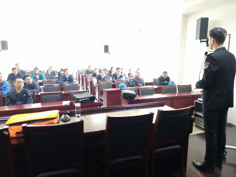 
				   
					黃河同力組織開(kāi)展2019年消防安全、職業(yè)衛生及廠(chǎng)區雙重預防體系建設知識培訓
				 